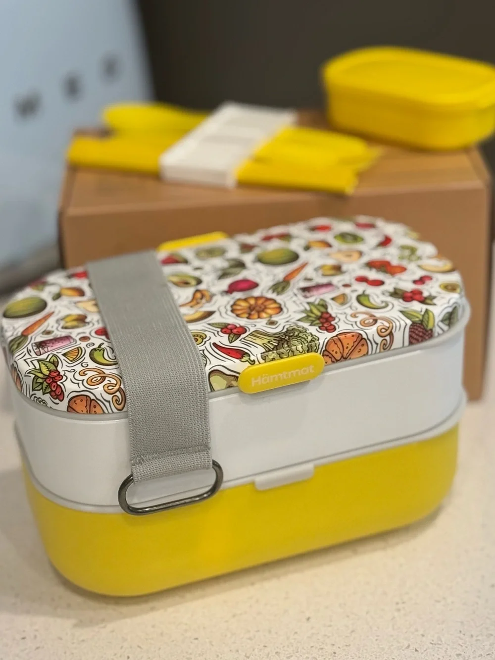 Yellow & White Decorative Bento Lunch Box